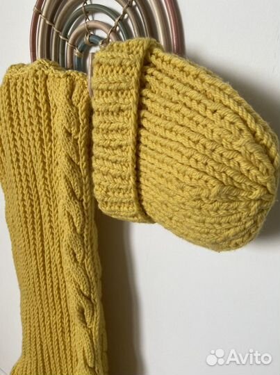 Вязаная шапка и шарф