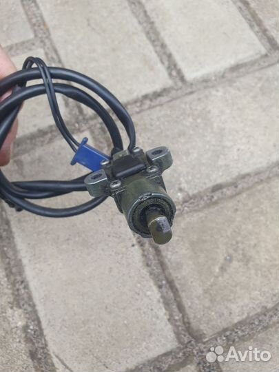 Датчик подножки Yamaha YZF-R6 Ямаха р6