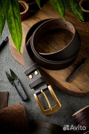 Мужской кожаный ремень ручной работы