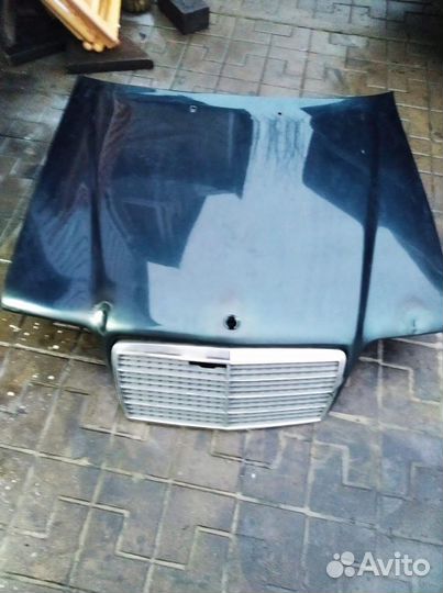 Капот Мерседес 124