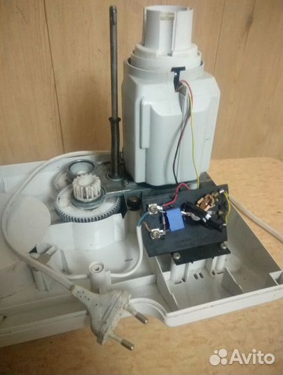 Электродвигатель от кухонного комбайна