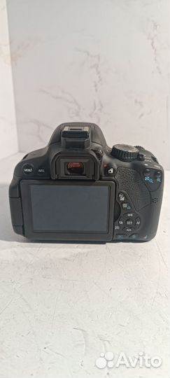 Зеркальный фотоаппарат Canon 650D