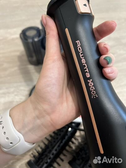 Фен щетка вращающаяся rowenta