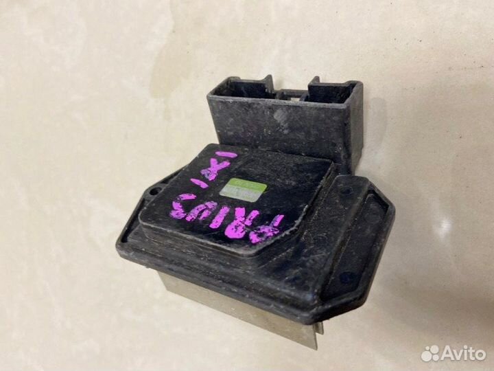 Резистор печки Toyota Prius NHW10 1NZ 2000