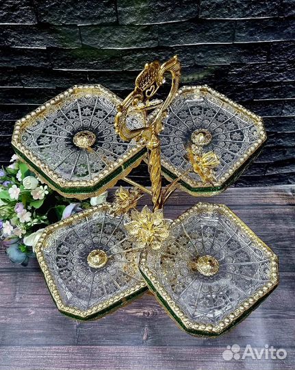 Фруктовница и конфетница