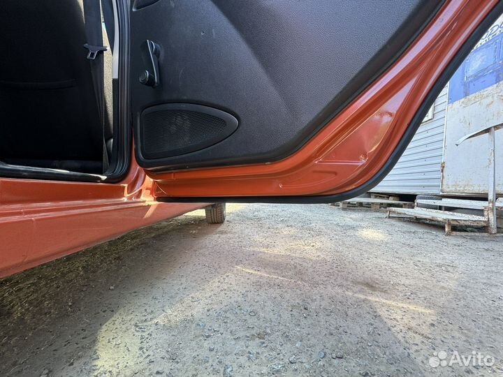 Уплотнители низ двери калина гранта