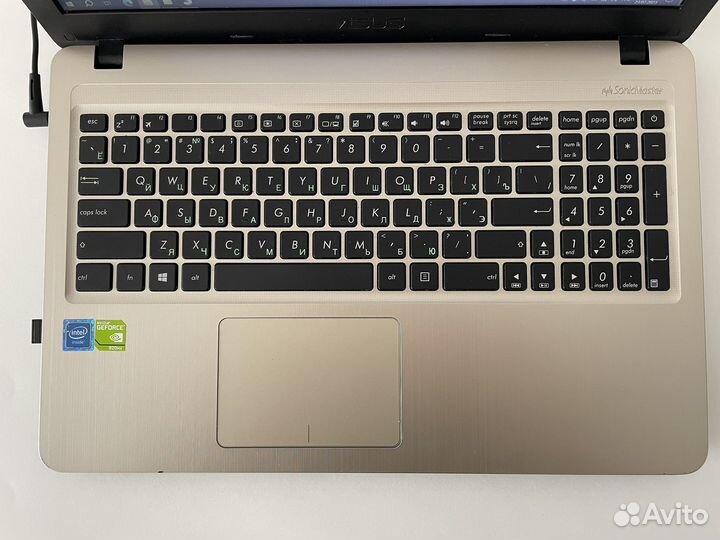 Игровой ноутбук Asus FullHD/4ядра/2видеокарты/SSD