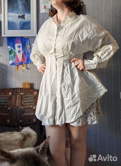 Рубашка женская белая приталенная размер L