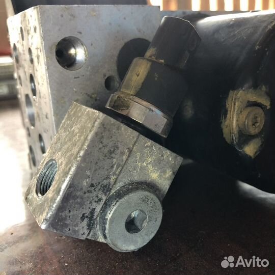 Блок ABS mercedes w220