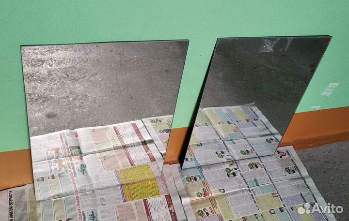 Зеркало осталось одно