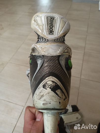 Коньки хоккейные