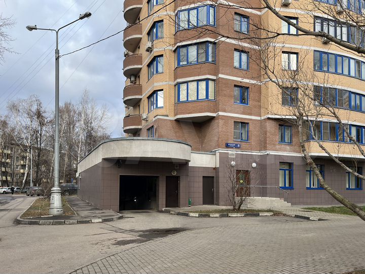 Машиноместо, 14 м²