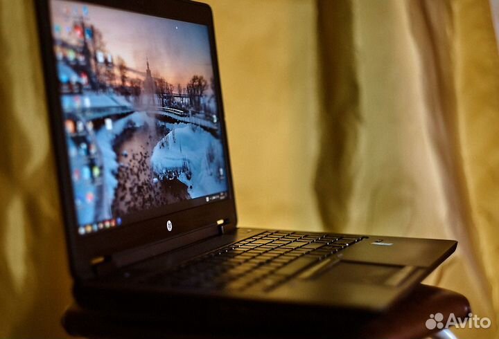 Ноутбук hp zbook 15