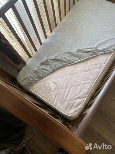 Детская кроватка