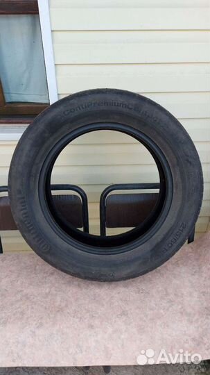 Continental ContiPremiumContact 2 215/60 R17 96H