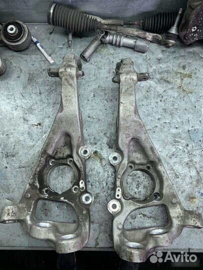 Кулак поворотный передний Mercedes-Benz Glc-Class