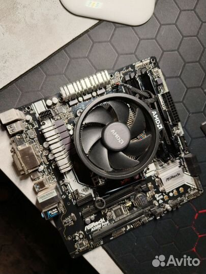 Материнская плата A320M с процессором Ryzen 5 1600