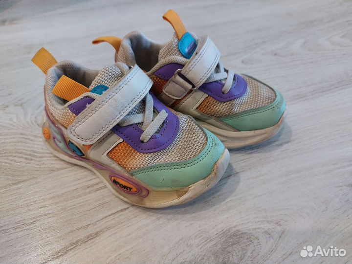 Кросовки детские 26