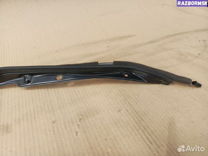 Датчик двери багажника на Toyota RAV4 XA50