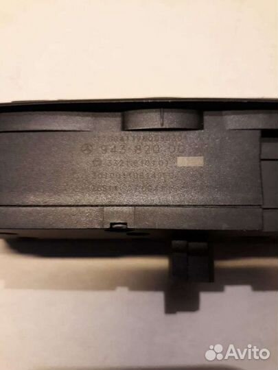 Блок кнопок Mercedes Actros