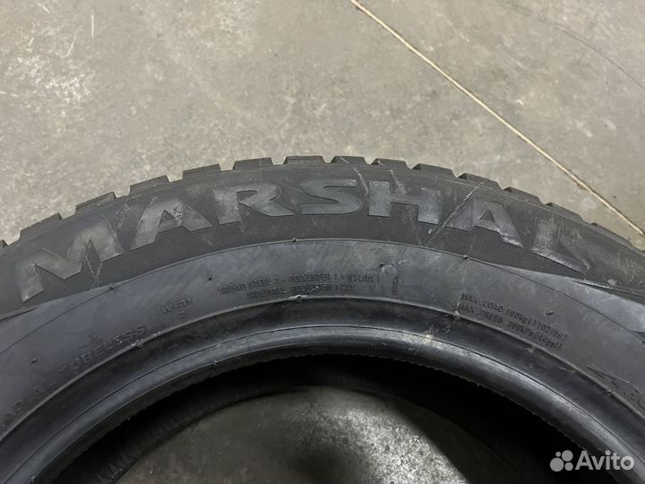 Marshal WinterCraft Ice WI31 175/70 R14 84T