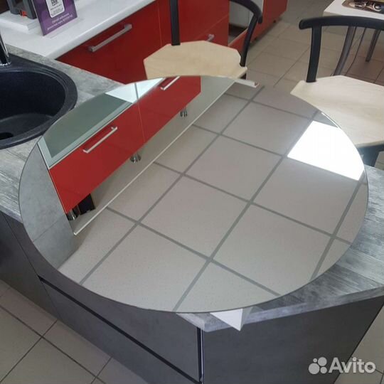 Зеркало-слайдер для ванной комнаты