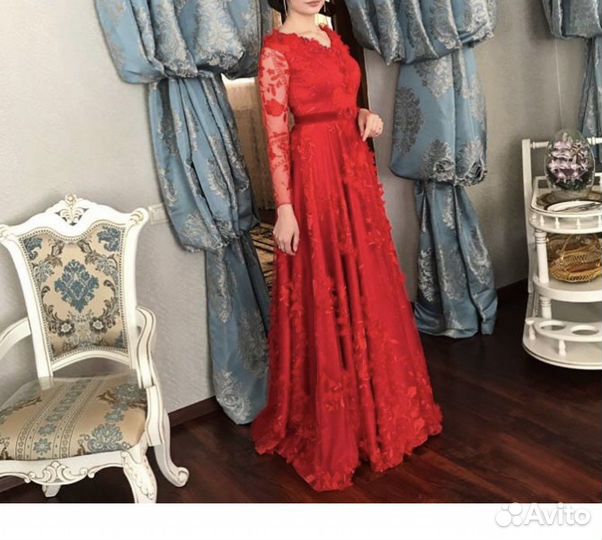 Вечернее платье