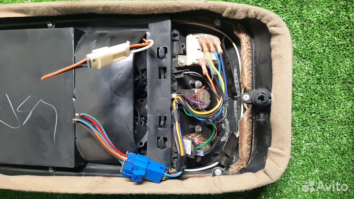 Потолочная консоль Chevrolet Suburban GMT400