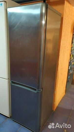 Холодильник 