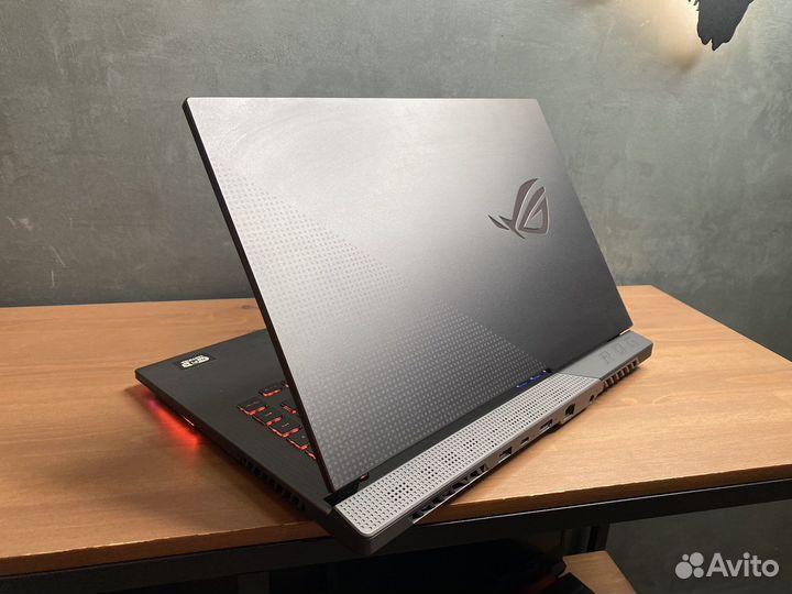 Asus ROG Strix 15,6