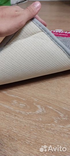 Коврик для ванной новый