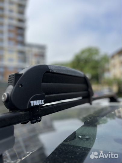 Багажник/дуги,крепление для лыж и сноубордов thule