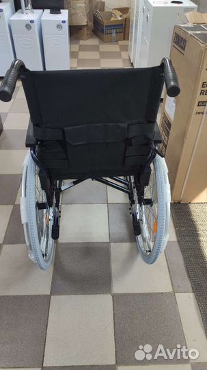 Инвалидная коляска новая