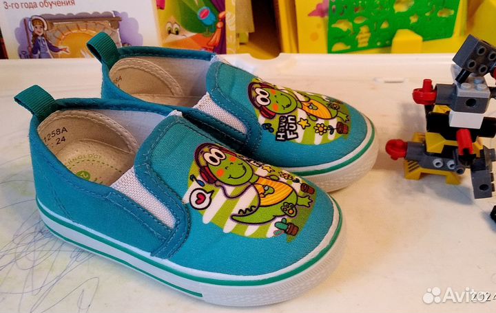 Детская обувь кеды слипоны