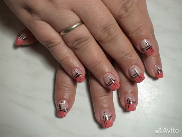 Наращивание ногтей и ресниц, педикюр