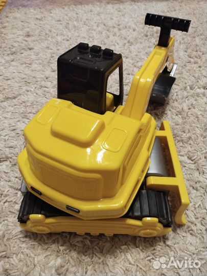 Экскаватор