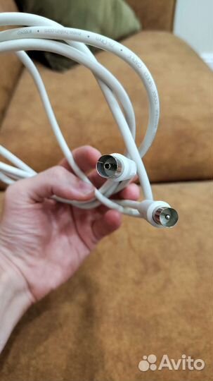 Кабель телевизионный, антенна 2м Belkin