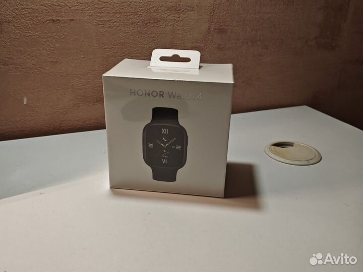 Смарт-часы Honor Watch 4