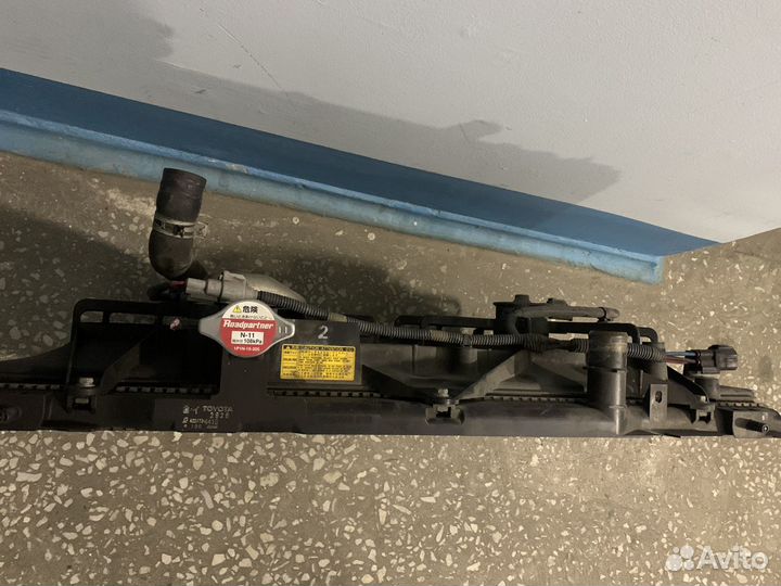 Радиатор в сборе с диффузором Toyota Camry 30