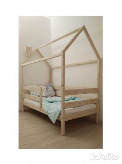 Детская кровать домик