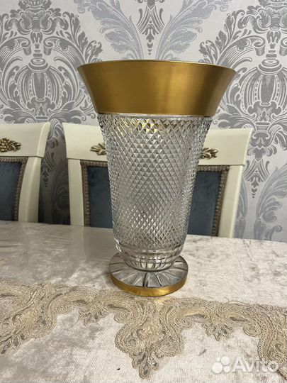 Хрустальная ваза