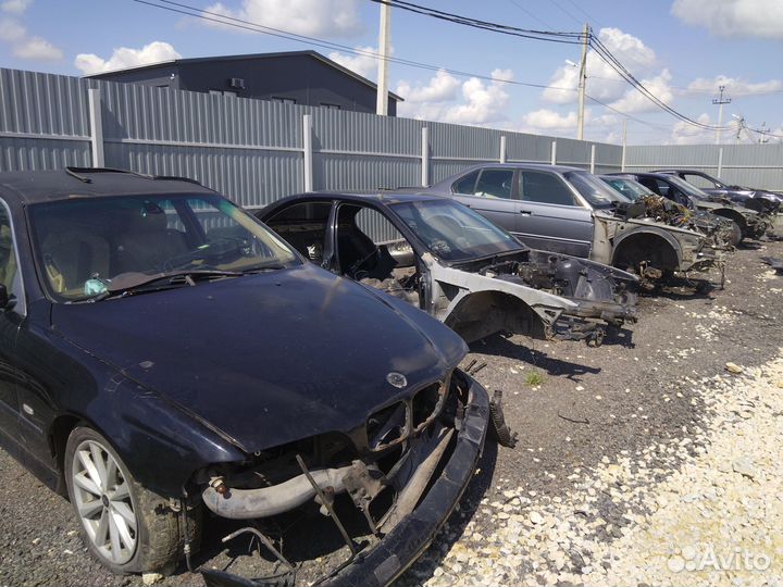 Разбор BMW 5 520 525 528 M52 M54 E39 частями