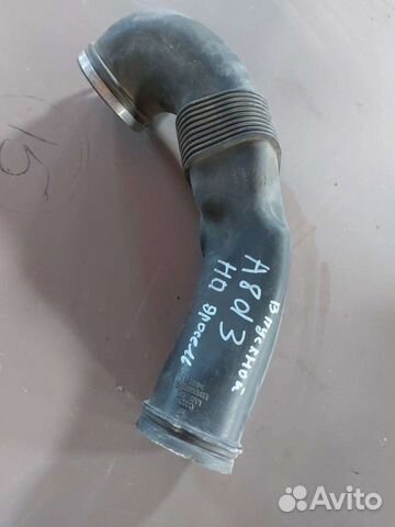 Патрубок воздушного фильтра Audi A8 Д3