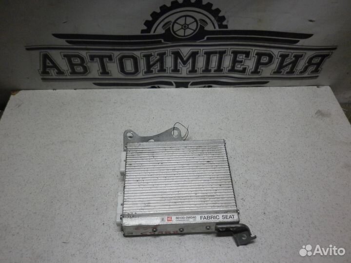 Усилитель звука JBL Toyota Highlander 1