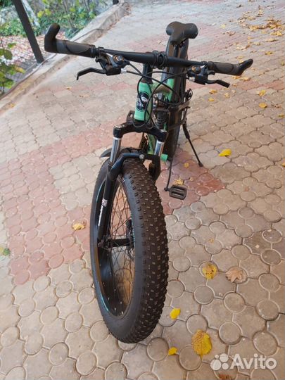 Продам велосипед (фэтбайк)