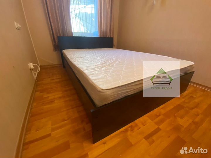 Кровать двуспальная