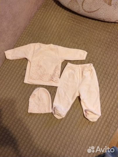 Костюмчик на выписку