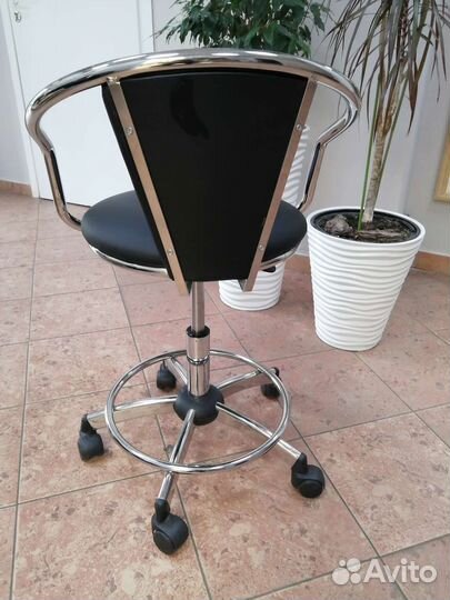 Стул для мастера Beauty Chair w5