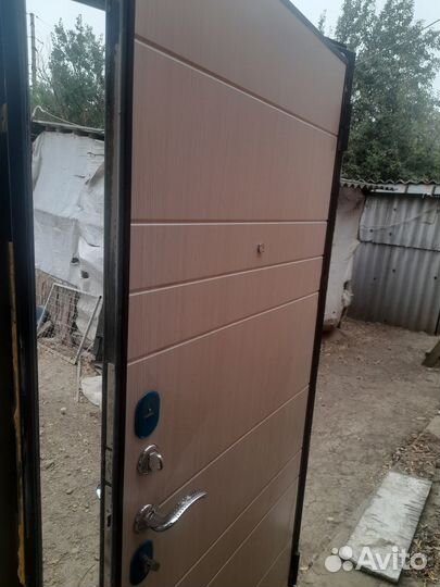 Дверь входная