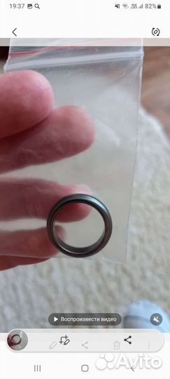 Яичко из волосатика на подставке ручная работа